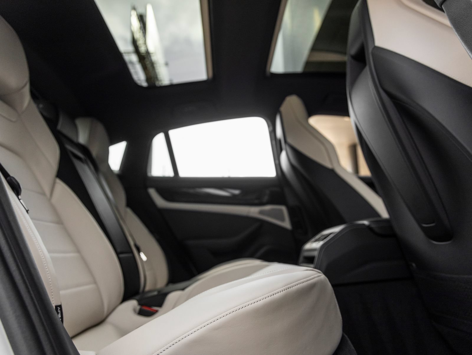 New 2026 Porsche Panamera 4 AWD/4WD image 40