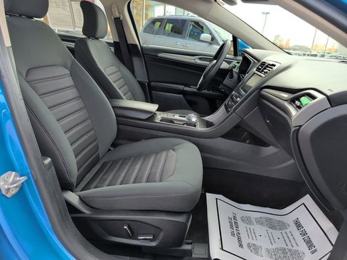 Used 2019 Ford Fusion SE image 21