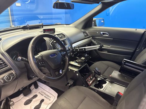 Used 2017 Ford Explorer 4WD Police Interceptor image 11