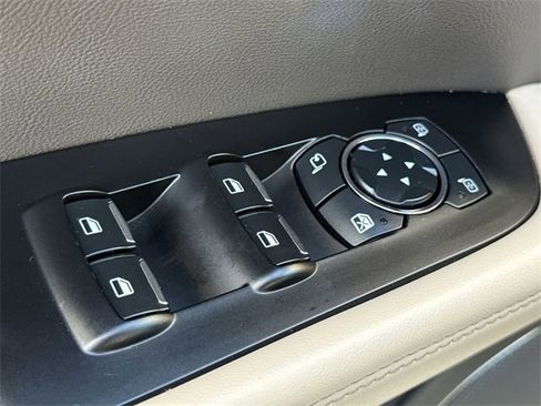 Certified 2023 Lincoln Nautilus Reserve image 21