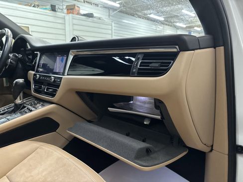 Used 2019 Porsche Macan image 28