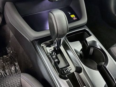 New 2026 Subaru Forester Premium AWD/4WD image 17