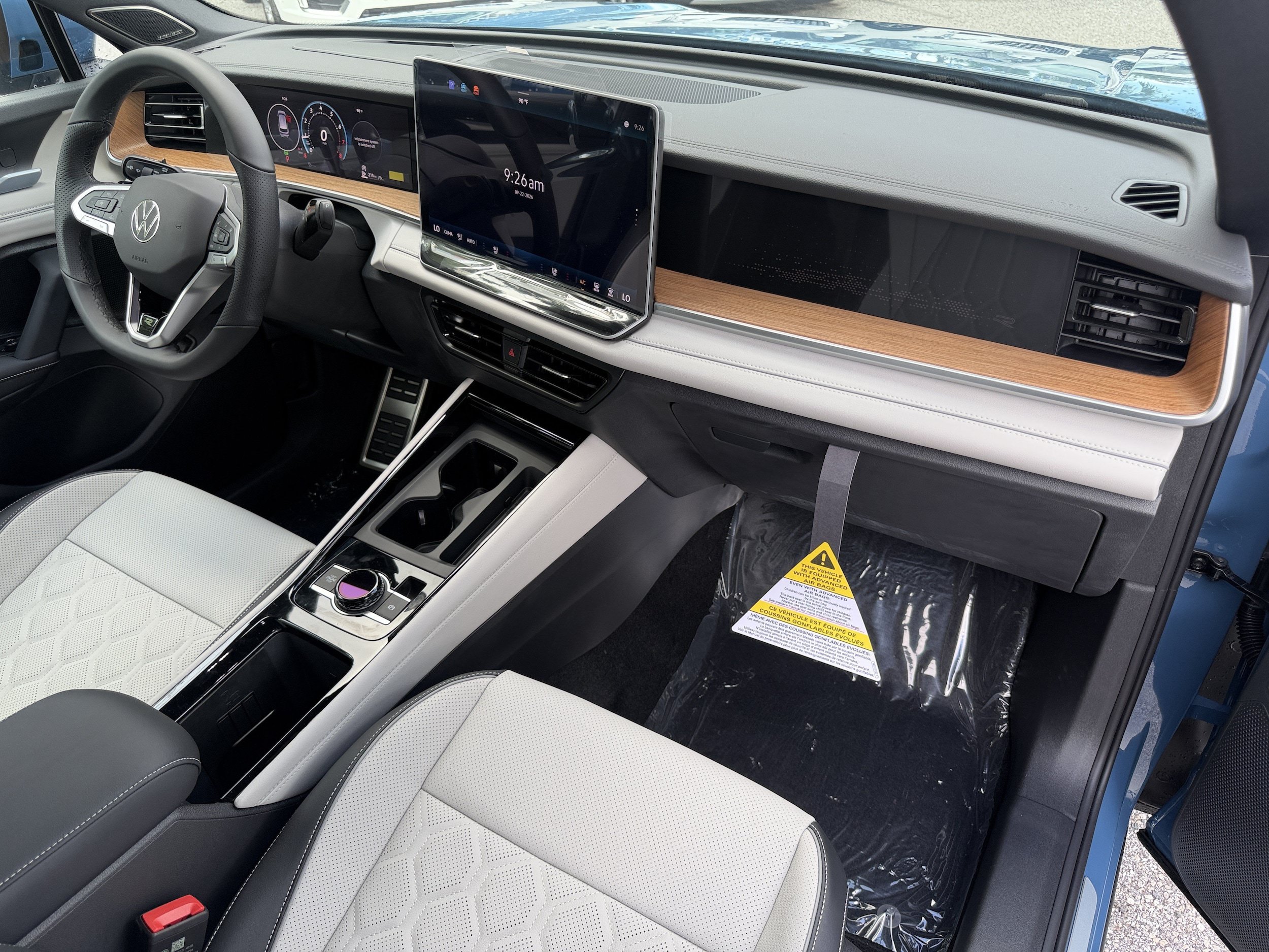 New 2026 Volkswagen Tiguan SEL R-Line AWD/4WD image 13