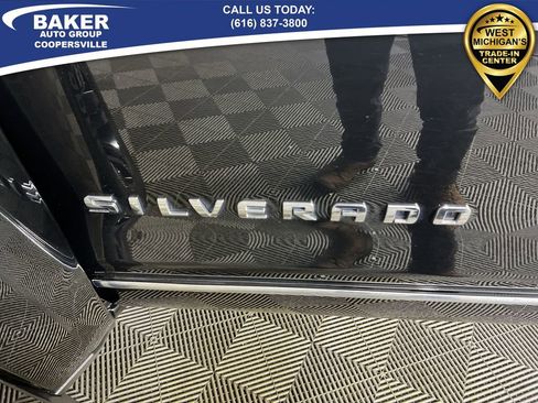 Used 2018 Chevrolet Silverado 1500 LT w/ All Star Edition image 28