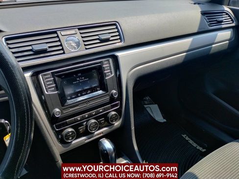Used 2017 Volkswagen Passat 1.8T S image 32
