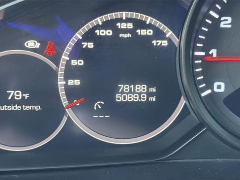 Used 2021 Porsche Cayenne image 17