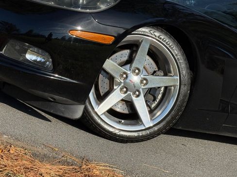 Used 2006 Chevrolet Corvette Convertible w/ Preferred Equipment Group image 8