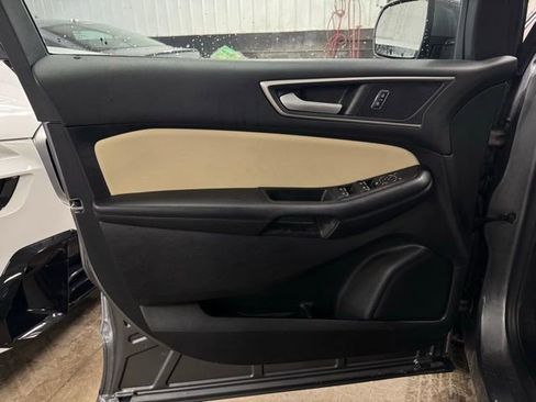 Used 2022 Ford Edge SEL w/ Convenience Package image 13