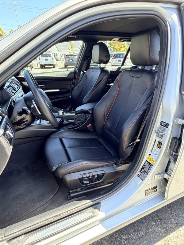 Used 2014 BMW 328i xDrive Wagon AWD/4WD image 18