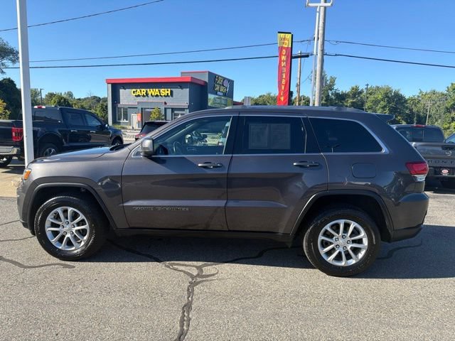 Used 2021 Jeep Grand Cherokee Laredo AWD/4WD image 8