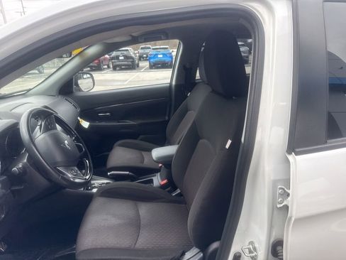 Used 2019 Mitsubishi Outlander Sport ES image 13