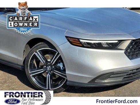 Used 2024 Honda Accord Sport image 4