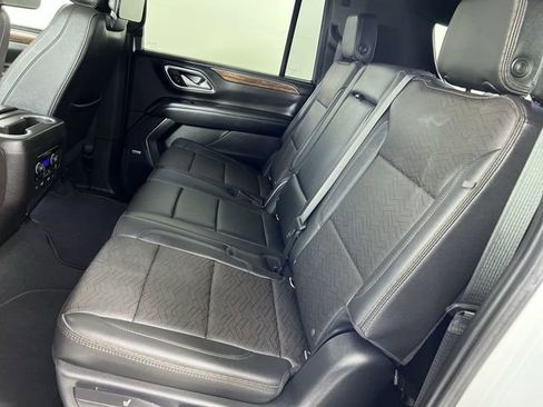 Used 2021 Chevrolet Suburban High Country AWD/4WD image 26