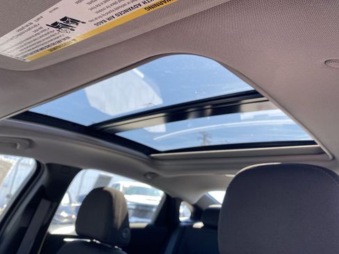 Used 2024 Chevrolet Malibu LT image 22