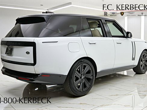 Used 2023 Land Rover Range Rover SE image 10