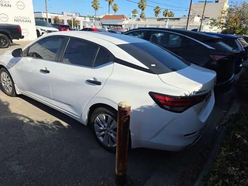 Used 2024 Nissan Sentra S FWD image 3