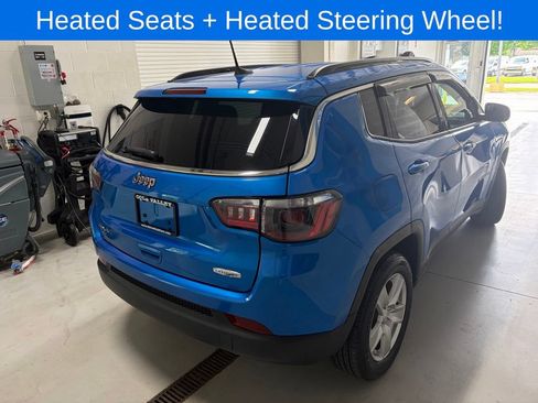 Used 2022 Jeep Compass Latitude w/ Convenience Group AWD/4WD image 23