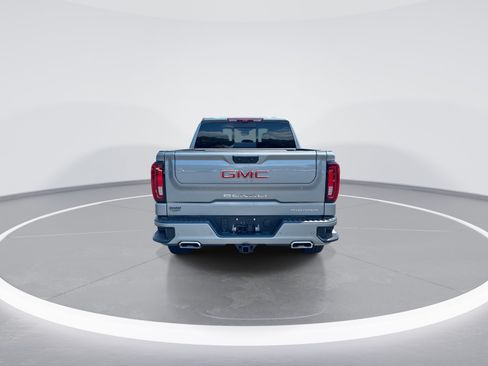 Used 2026 GMC Sierra 1500 Denali w/ Technology Package AWD/4WD image 8
