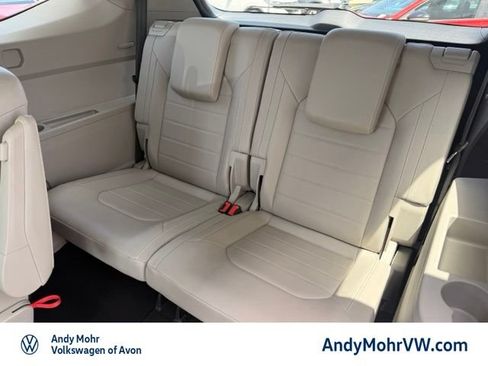 Used 2024 Volkswagen Atlas SEL AWD/4WD image 25