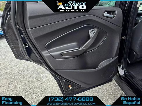Used 2019 Ford Escape SE AWD/4WD image 16