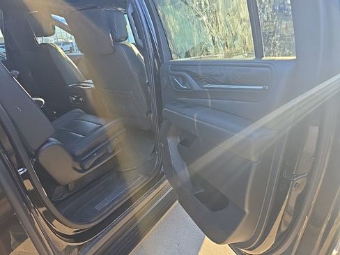 Used 2021 GMC Yukon XL Denali w/ Denali Ultimate Package image 15