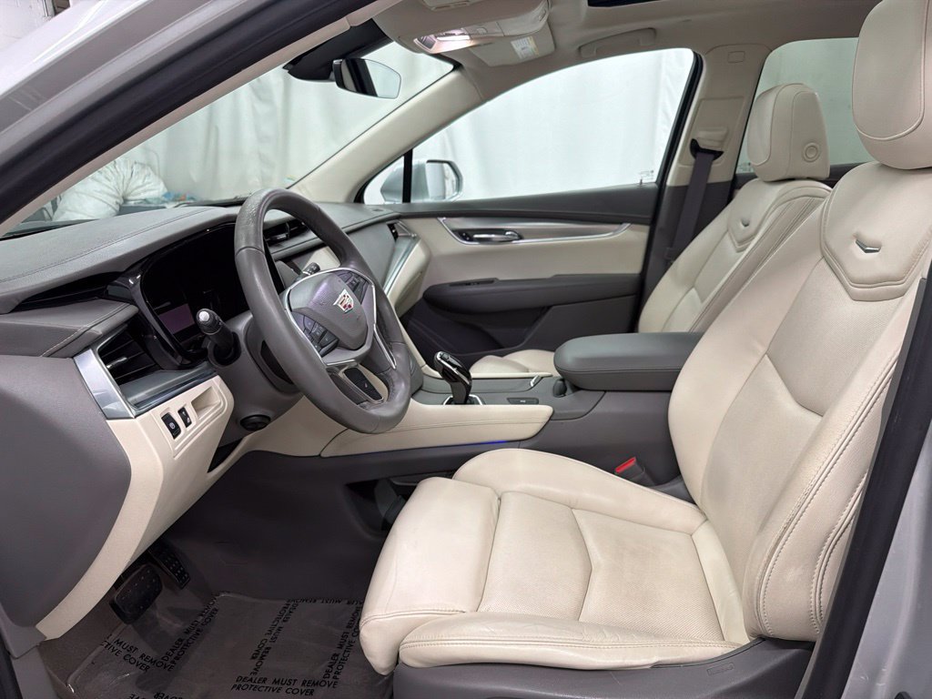 Used 2017 Cadillac XT5 Luxury FWD image 13