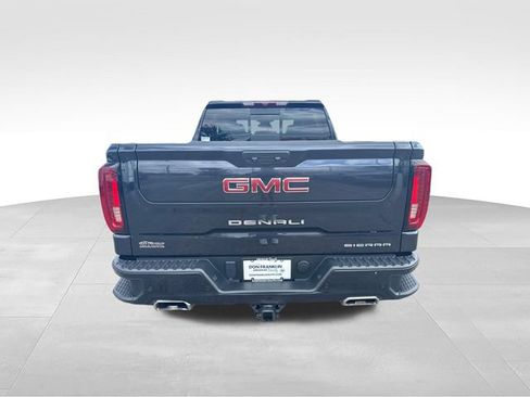 Used 2022 GMC Sierra 1500 Denali AWD/4WD image 4