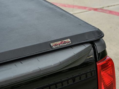 Used 2018 Nissan Frontier SV RWD image 51