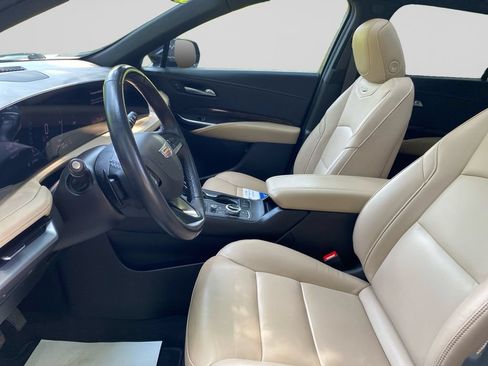 Certified 2024 Cadillac XT4 Premium Luxury w/ Cold Weather Package AWD/4WD image 21