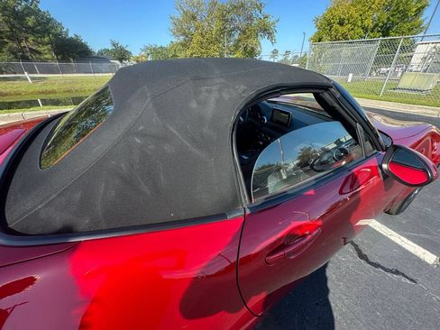Used 2016 MAZDA MX-5 Miata Grand Touring RWD image 25