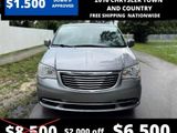 Used 2016 Chrysler Town & Country Touring image 2
