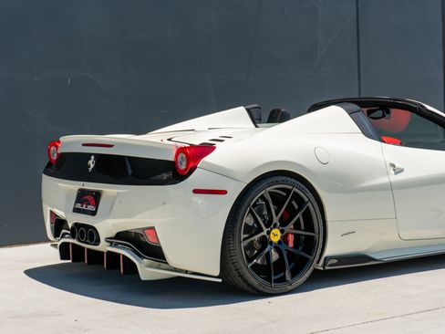 Used 2014 Ferrari 458 Spider RWD image 37