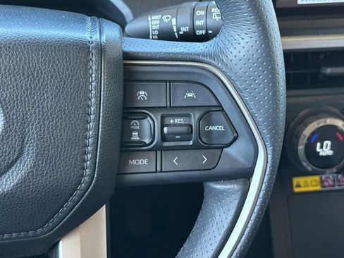 Used 2025 Toyota 4Runner 4WD image 37