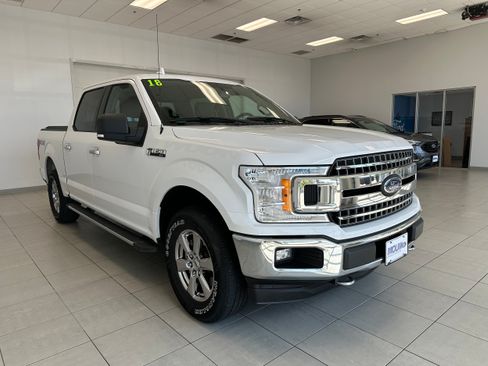 Used 2018 Ford F150 XLT w/ Equipment Group 302A Luxury AWD/4WD image 4