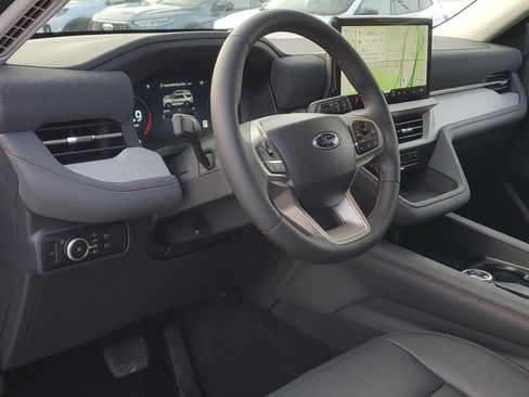 New 2026 Ford Explorer Active w/ Active Comfort Package image 12