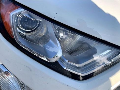 Used 2020 Ford EcoSport SE w/ SE Convenience Package image 28