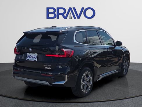 Used 2025 BMW X1 xDrive28i AWD/4WD image 4