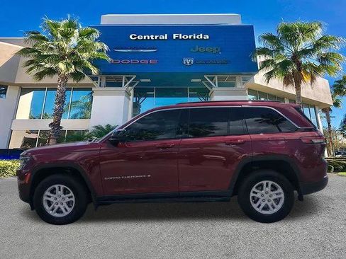 Certified 2024 Jeep Grand Cherokee Laredo AWD/4WD image 8