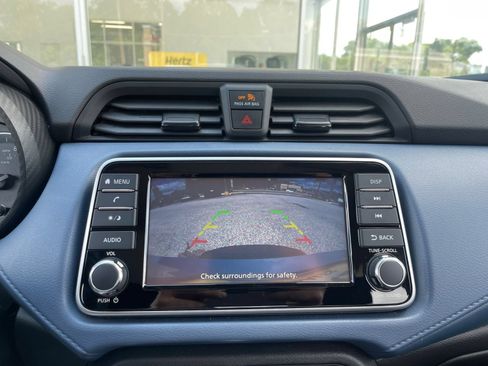Used 2025 Nissan Versa SV FWD image 22