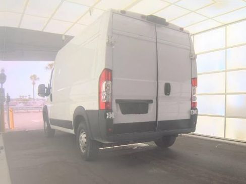 Used 2022 RAM ProMaster 2500 FWD image 3