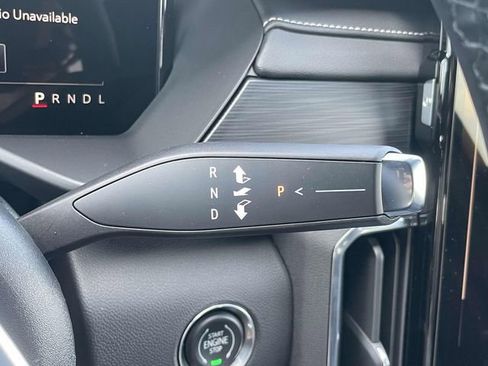 New 2025 GMC Acadia Elevation image 17