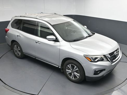 Used 2020 Nissan Pathfinder S image 29