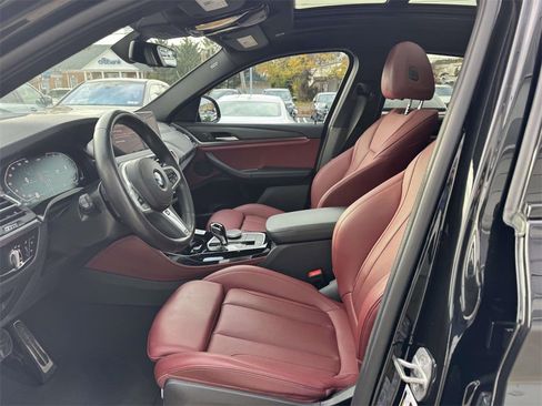 Certified 2023 BMW X4 xDrive30i w/ M Sport Package image 17