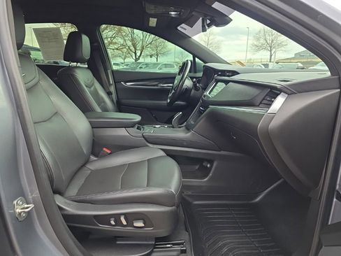 Used 2021 Cadillac XT5 Premium Luxury image 23