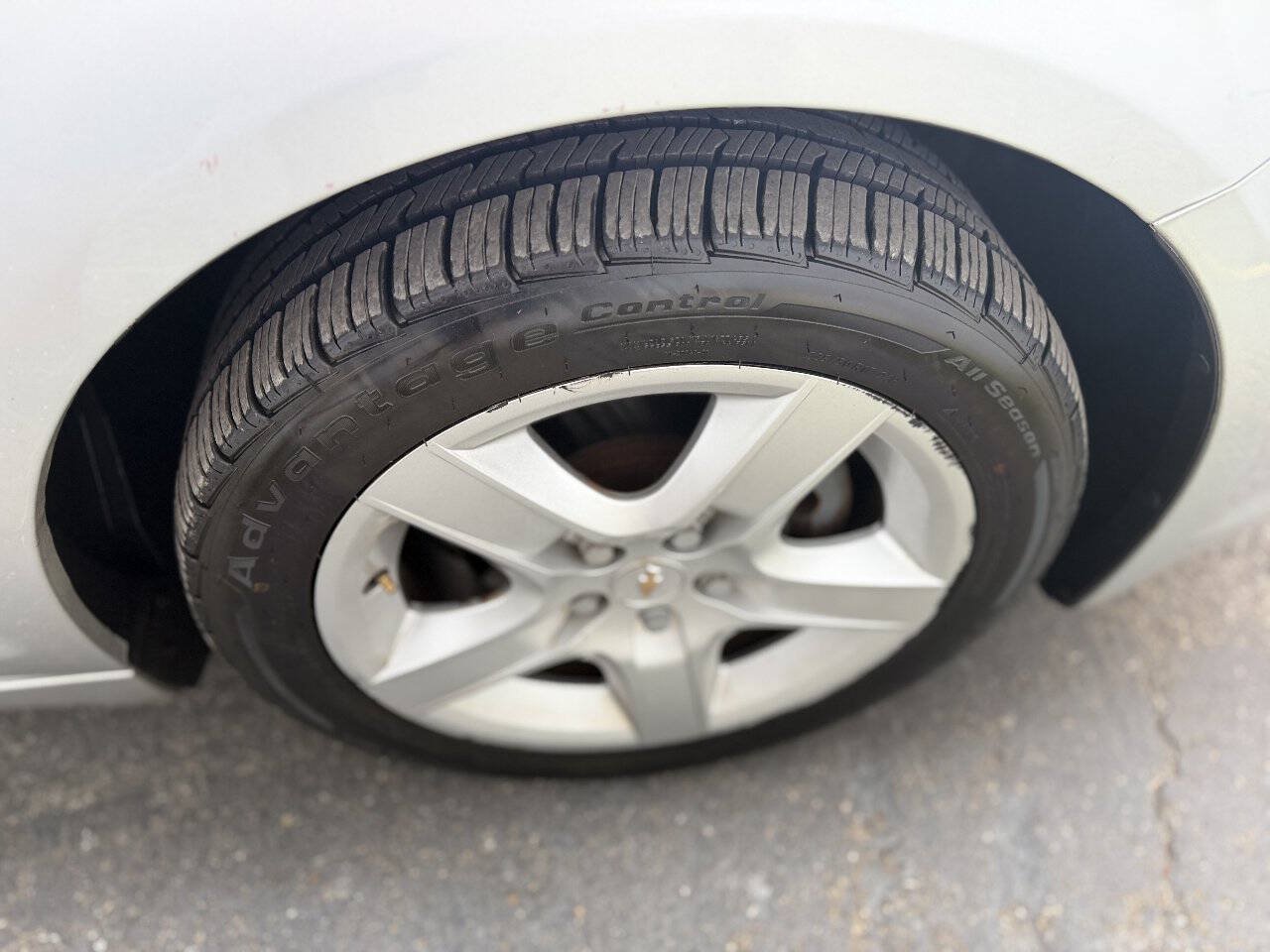 Used 2012 Chevrolet Malibu LS FWD image 21