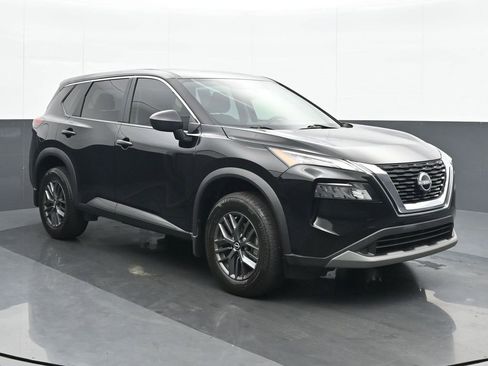 Used 2023 Nissan Rogue S image 9