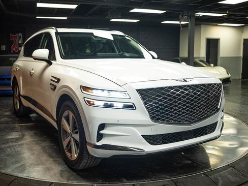 Used 2022 Genesis GV80 3.5T w/ Advanced Package 06 AWD/4WD image 5