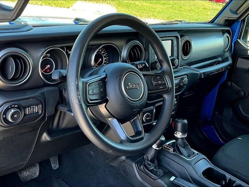 Used 2021 Jeep Wrangler Sport AWD/4WD image 11