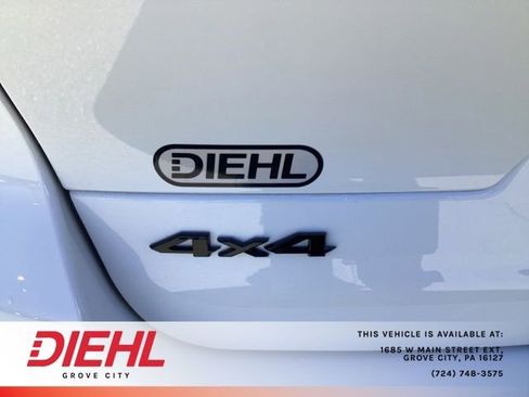 Used 2025 Jeep Grand Cherokee L Altitude image 12