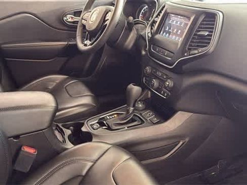 Used 2021 Jeep Cherokee Latitude Plus image 34